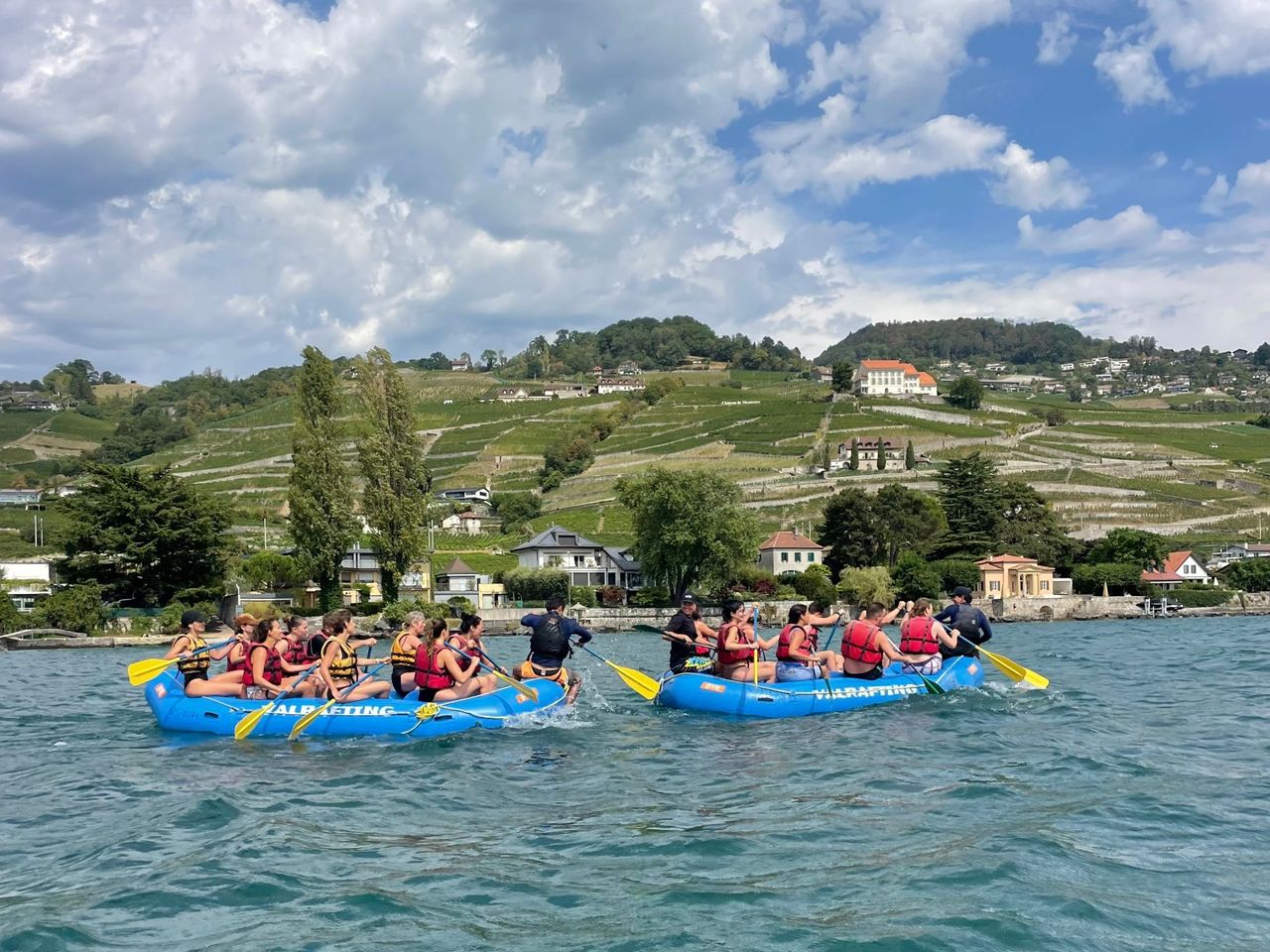 Teambuilding Rafting Tour auf dem Genfersee
