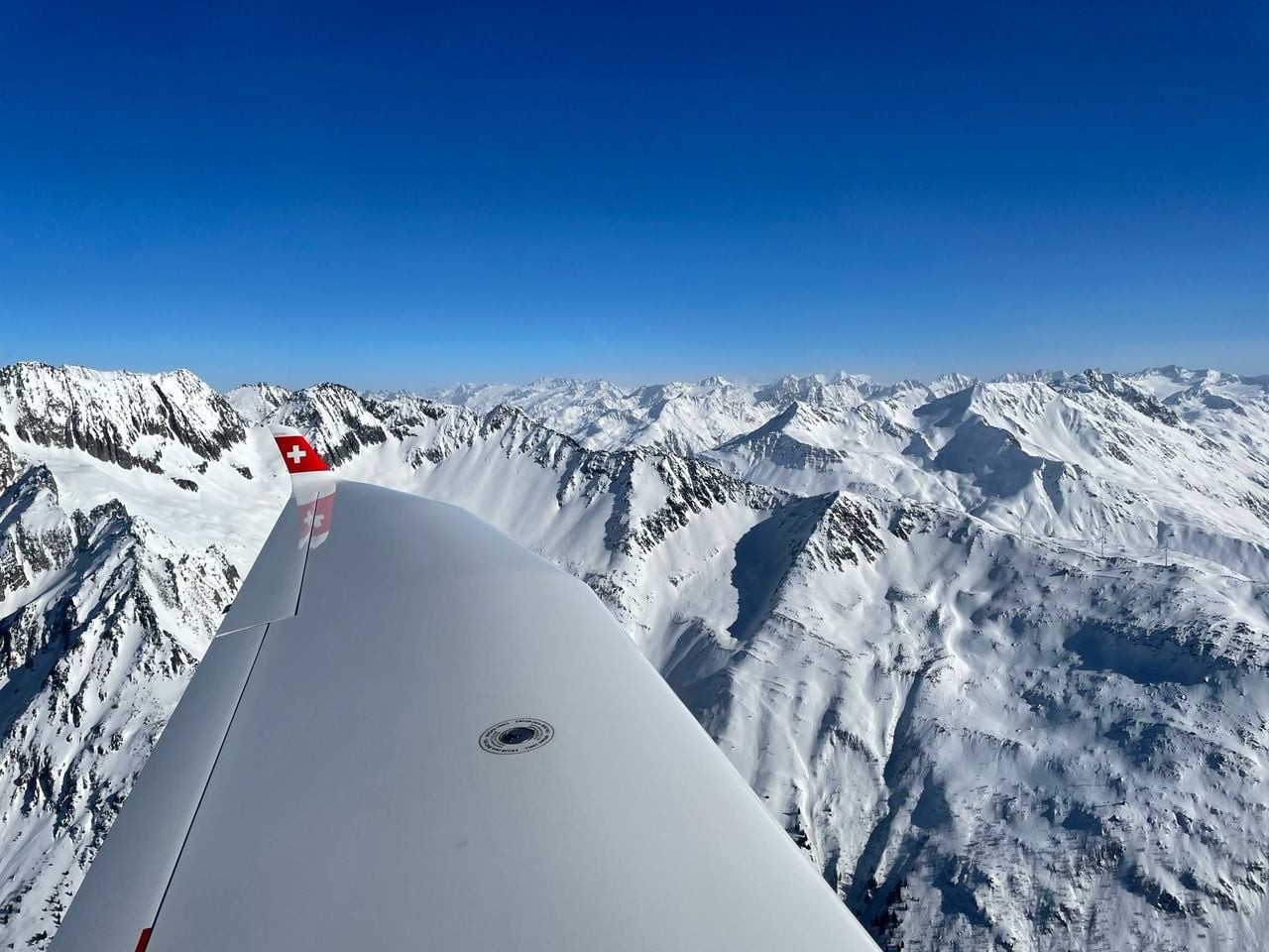 "Alpine Voyage" 90 min Rundflug ab Hausen am Albis