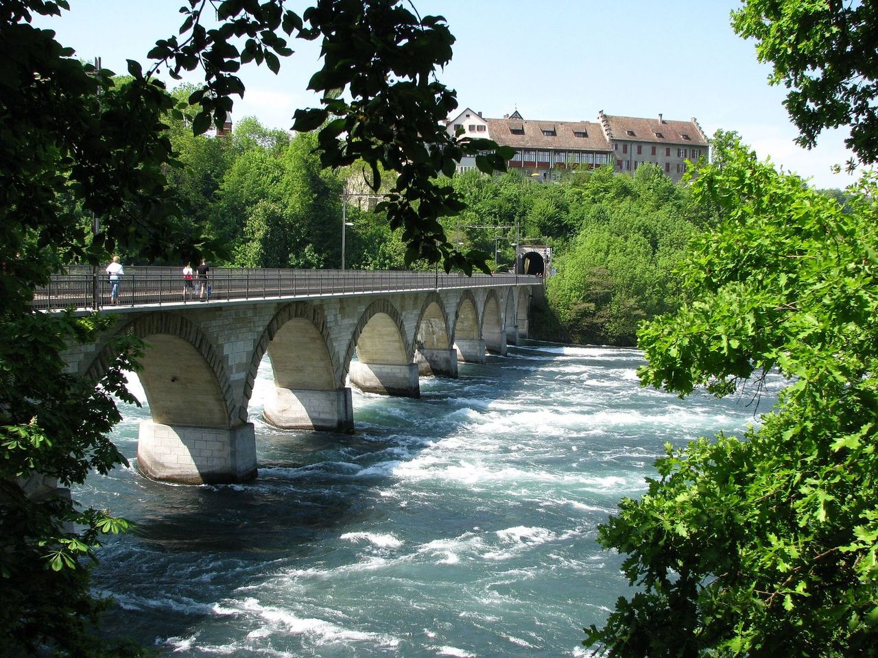 "Beat the groom" in Schaffhausen: action-packed stag party