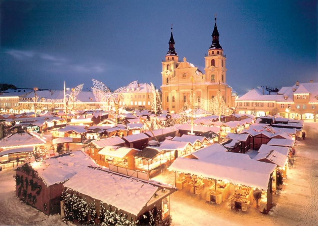 Ludwigsburg Christmas Market: coach trip with hotel