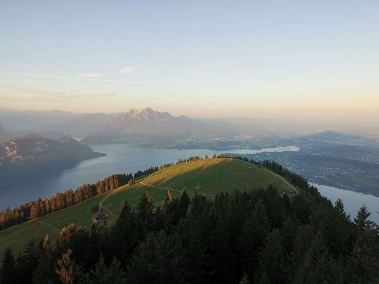 Private Rigi hike and mineral bath from Lucerne