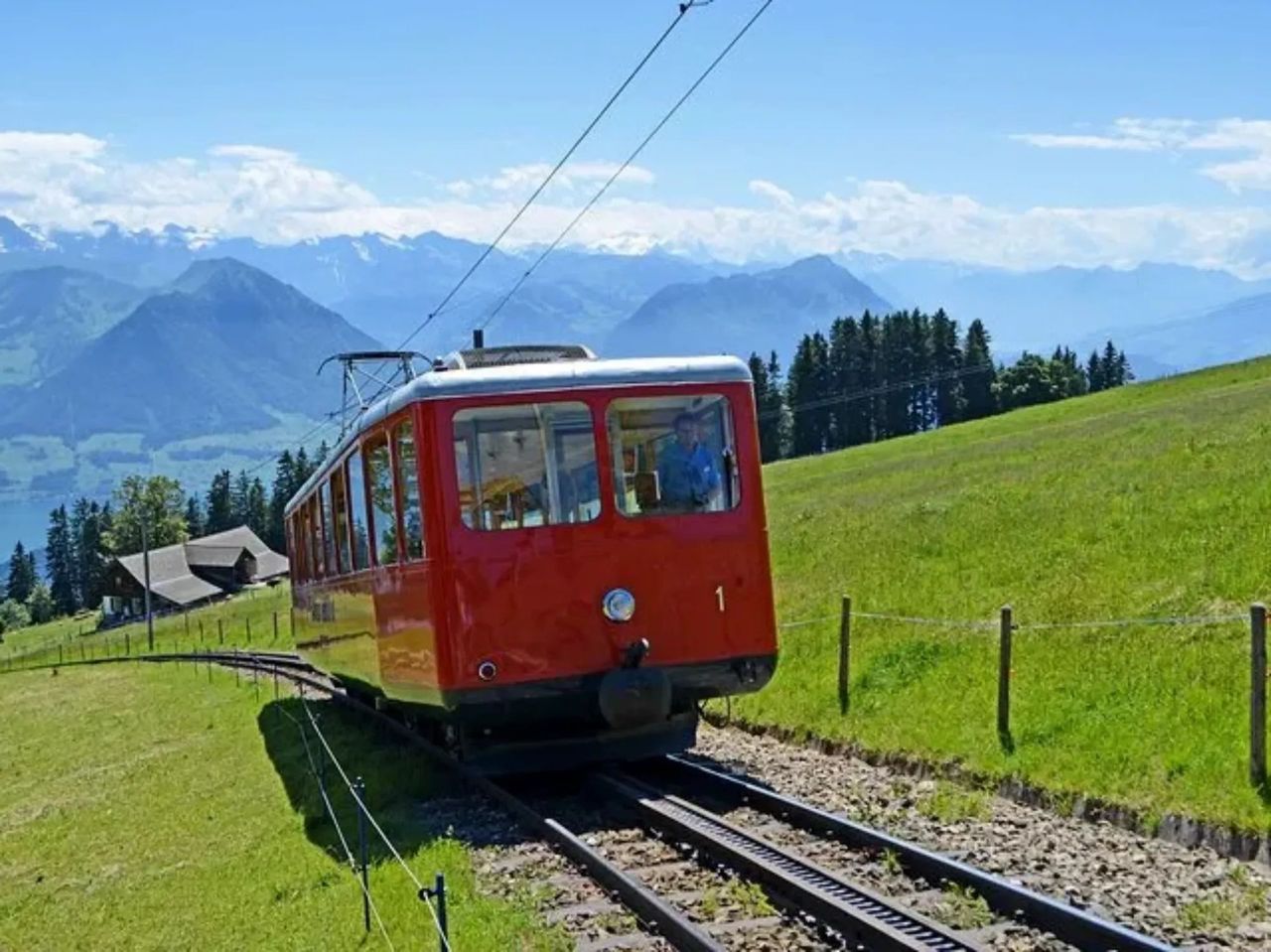 Ab Zürich: Mit Bahn, Schiff und Zahnradbahn in die Schweizer Alpen mit See und Rheinschlucht