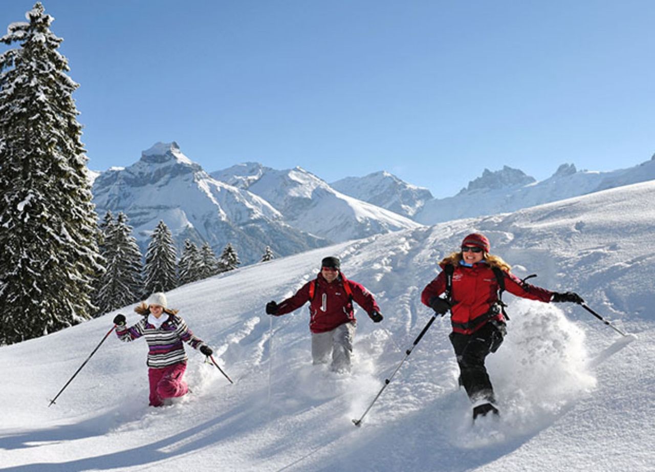 Schneeschuhtour Brunnihütte mit Schlitteln in Engelberg