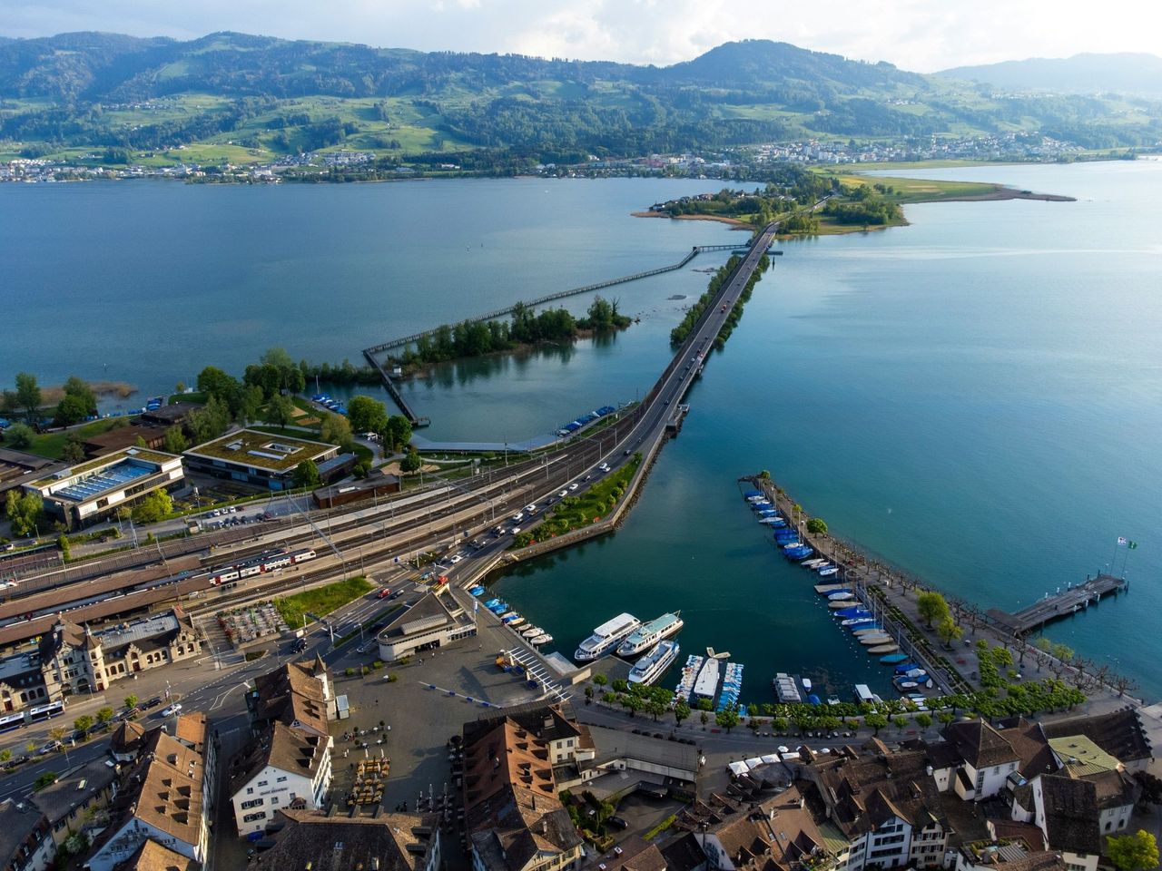 "Find-the-Code: Hacked" Outdoor Escape Game Rapperswil-Jona