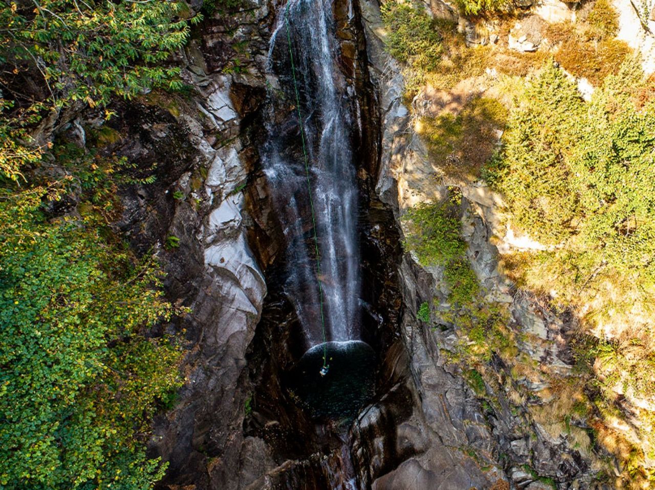 Legendary canyoning camp in Sementina: several days in Ticino