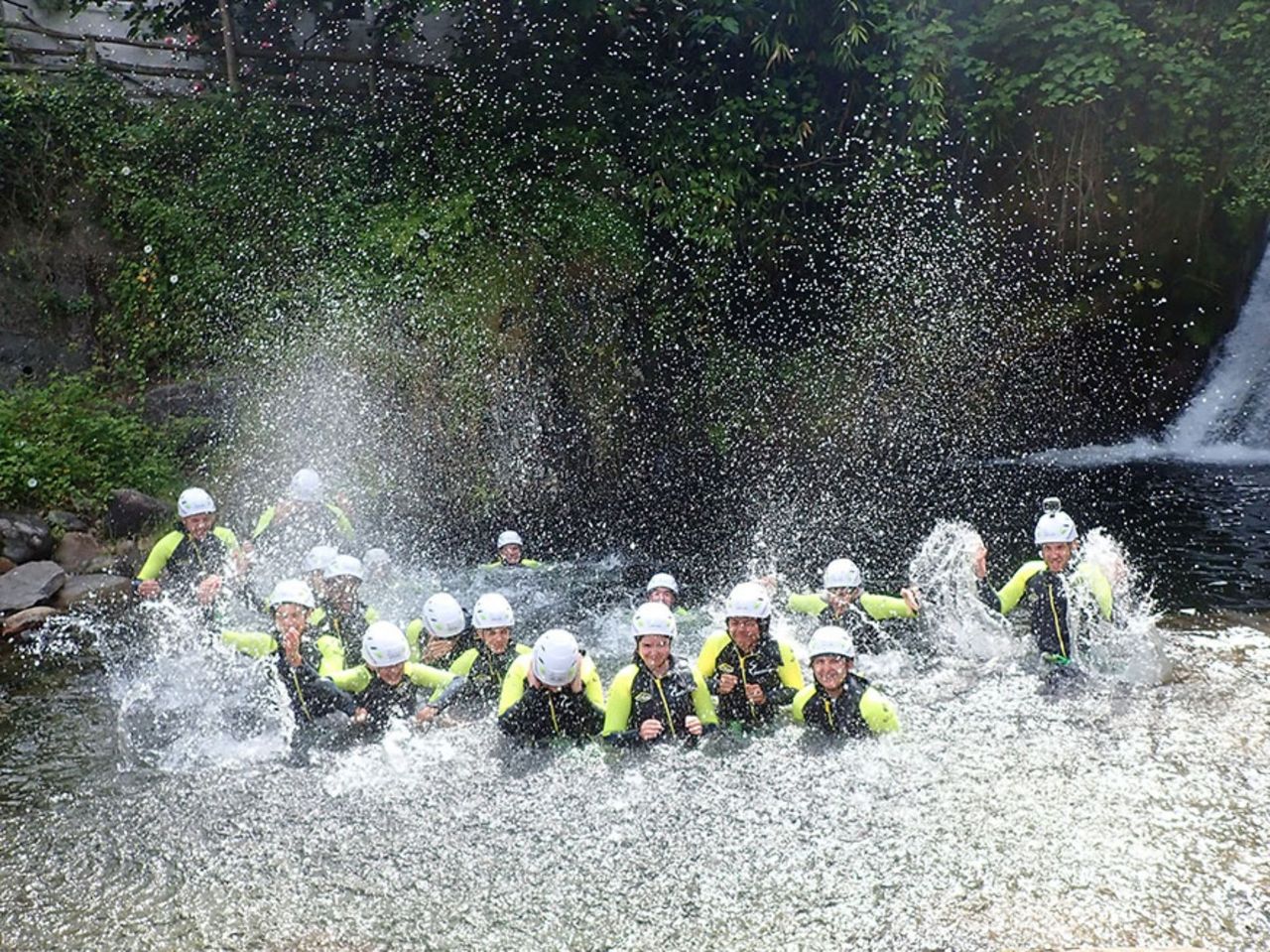 Canyoning Inferiore für Fortgeschrittene ab Cresciano