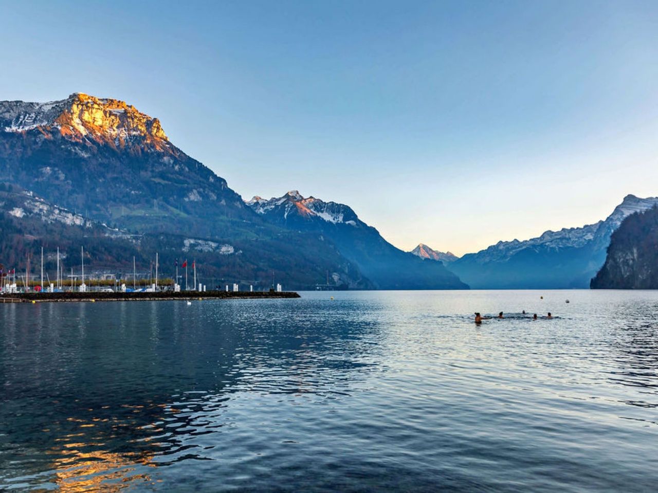 Eisbaden im Vierwaldstättersee