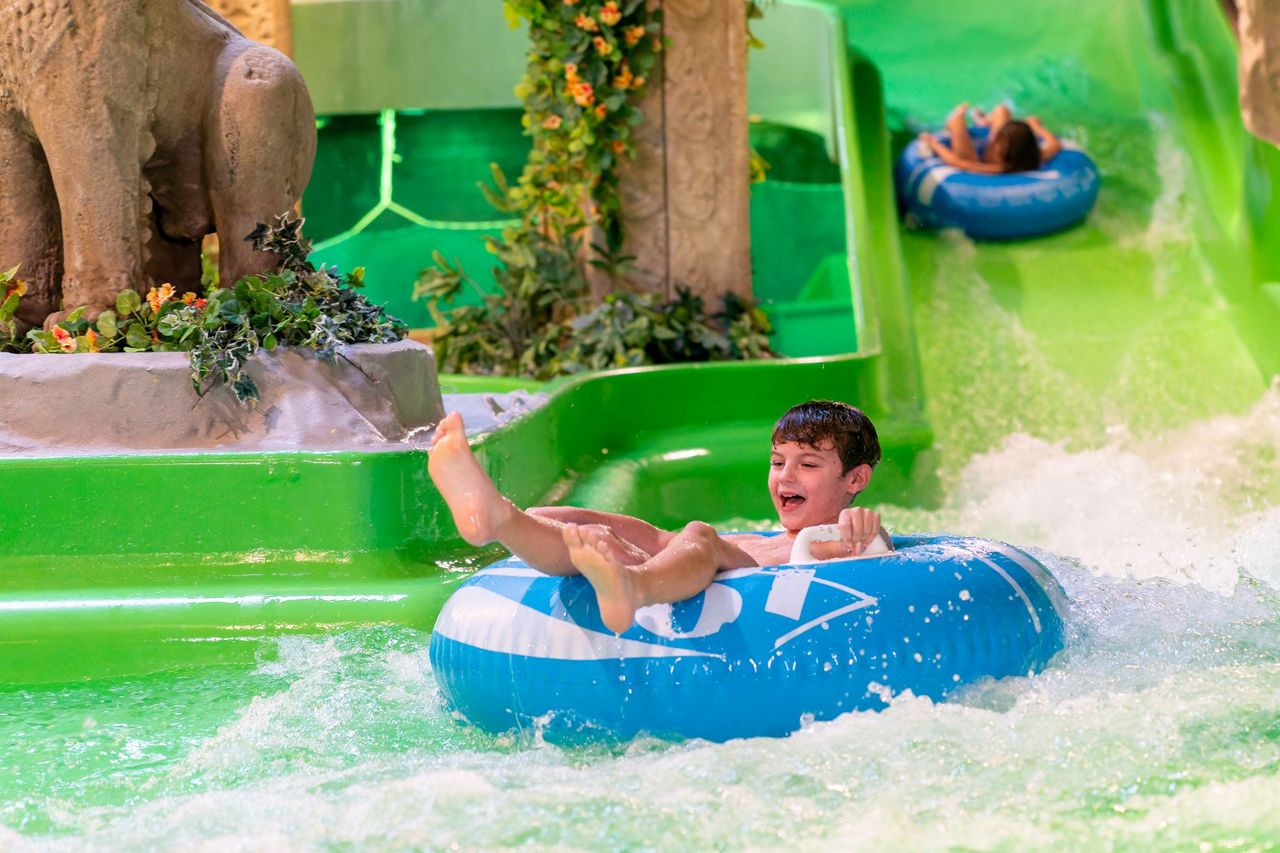 Alpamare Ticket: Wasserspass mit Pools, Saunawelt und Rutschen