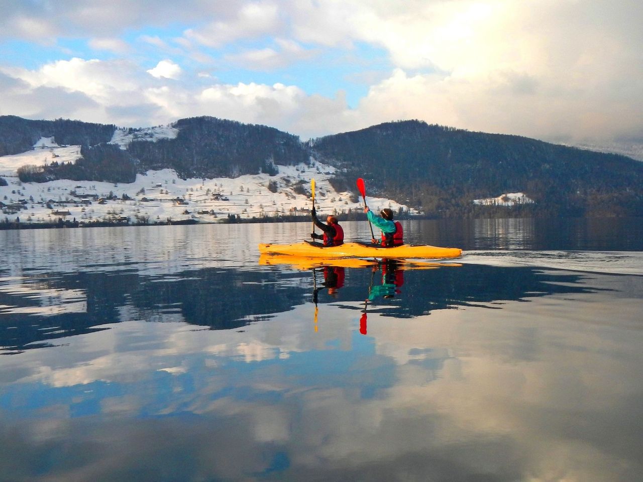 Winter Kajak Trip Vierwaldstättersee