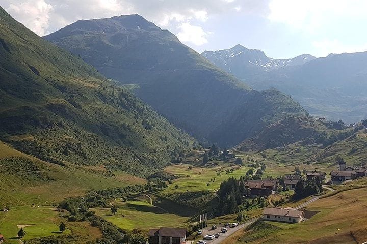 Depuis Zurich : excursion privée d’une journée à bord du Glacier Express, de Coire à Brigue