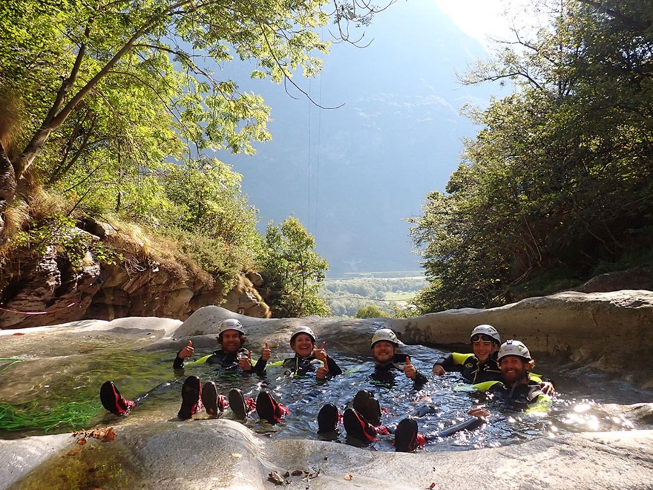 Iragna Schlucht Canyoning für sportliche Einsteiger ab Riviera
