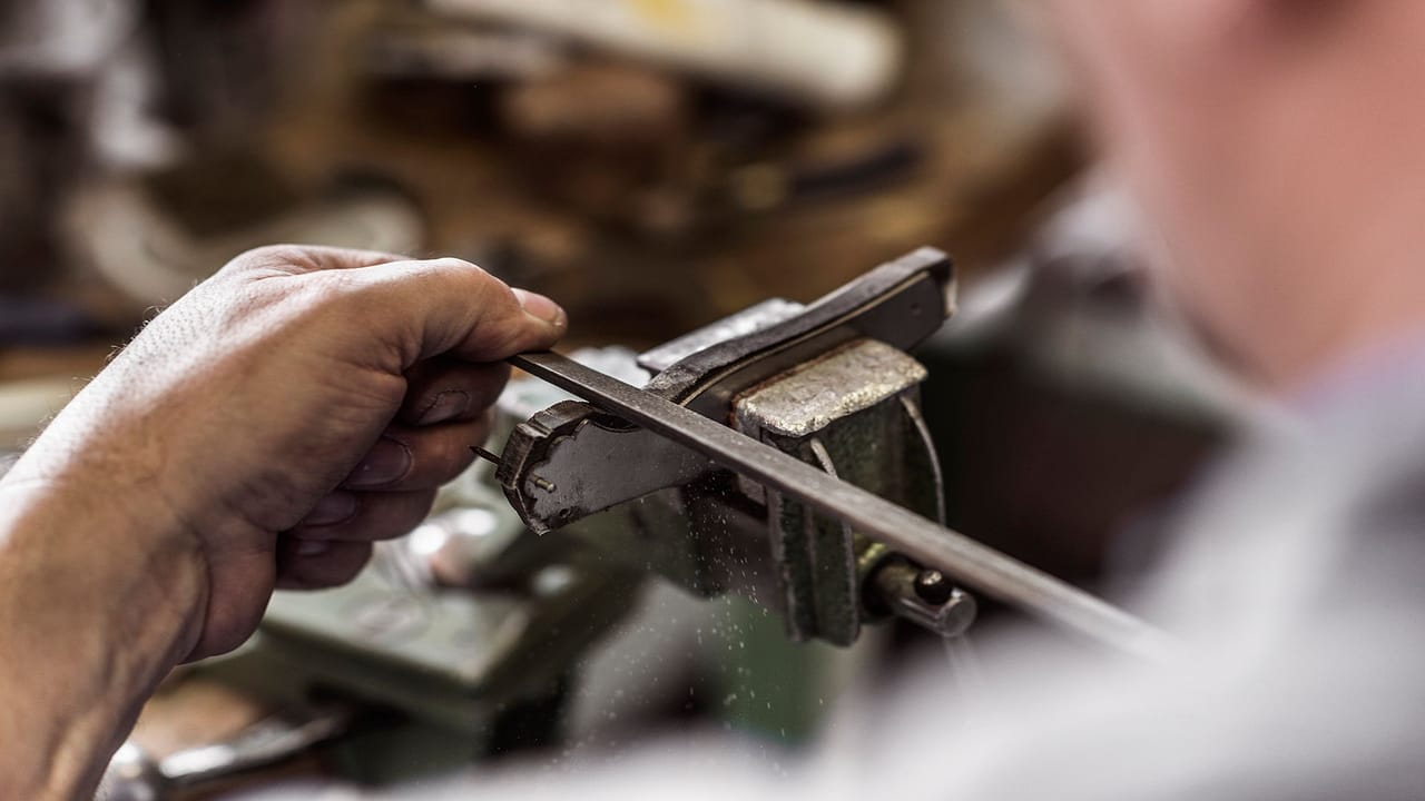 Journée découverte chez le coutelier – l’art de la forge au plus près des braises
