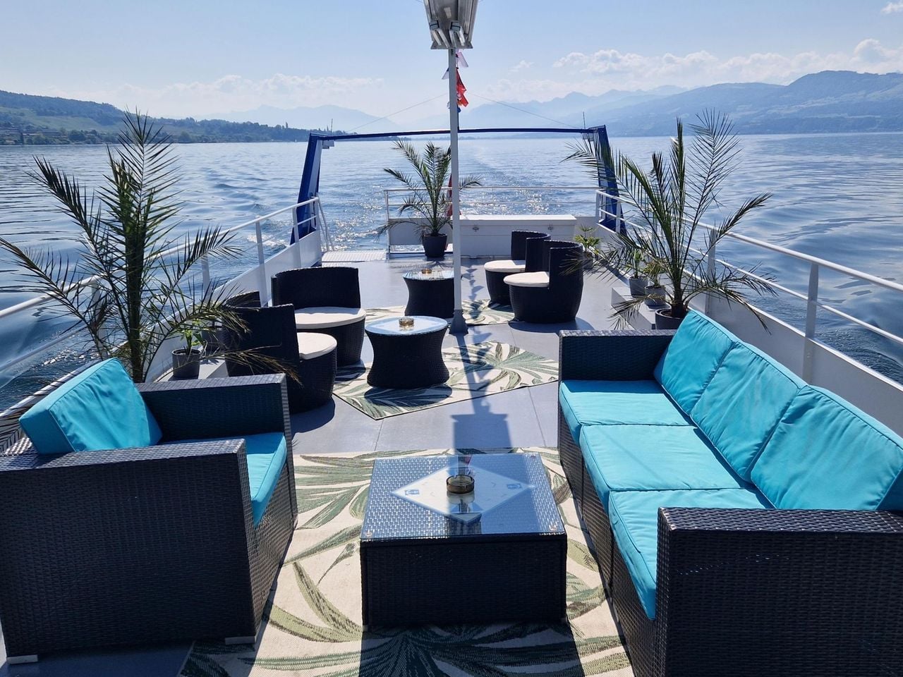  Thai Schiff Zürichsee ab Rapperswil