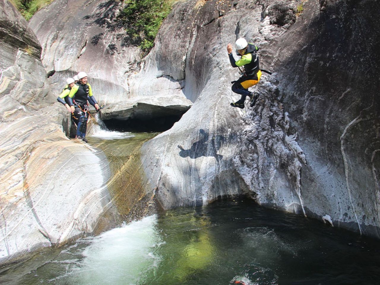 Canyoning Inferiore für Fortgeschrittene ab Cresciano
