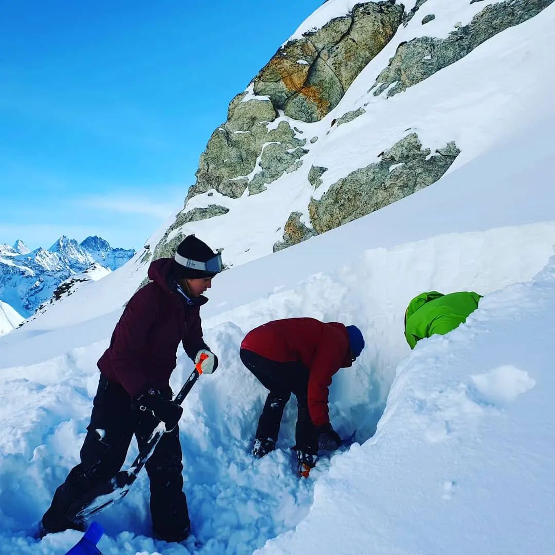 Basis Lawinenkurs im Wallis