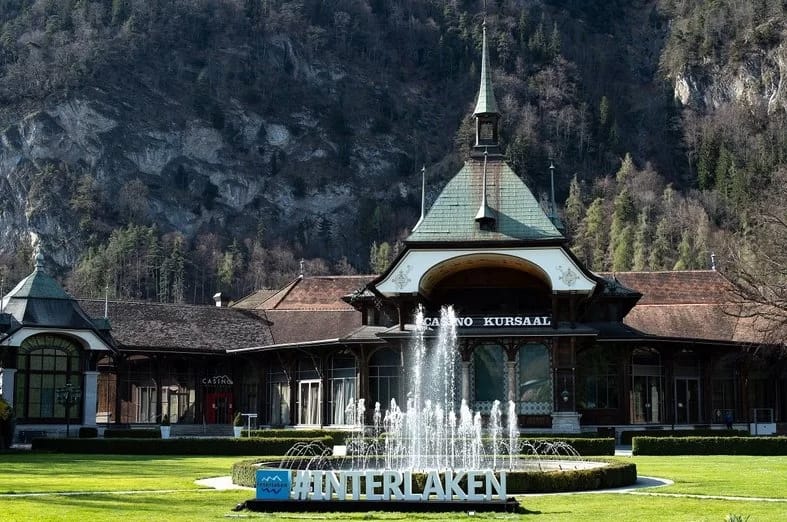 Ab Zürich: Rafting-Abenteuer auf der Lütschine in Interlaken  