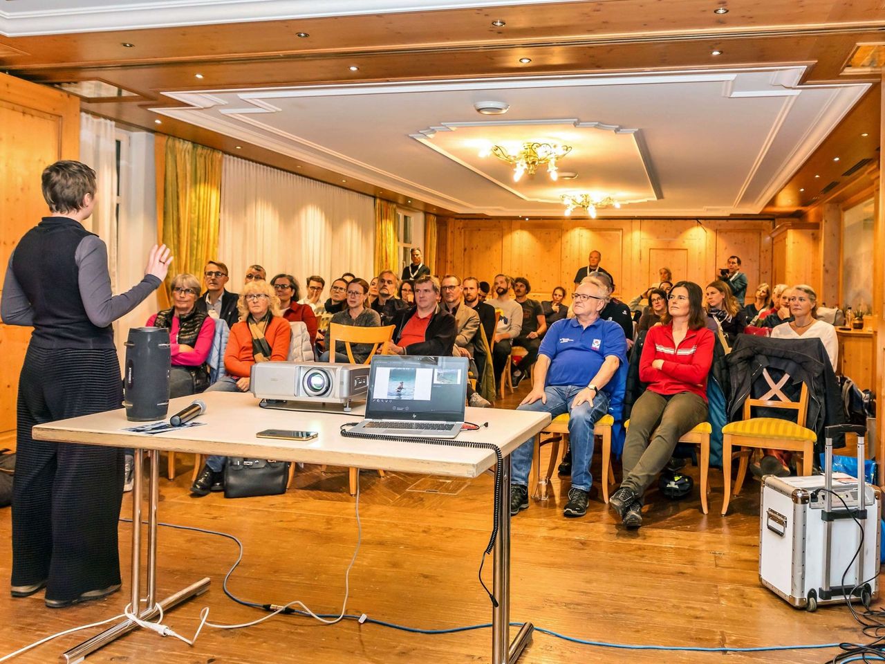 Eisbade-Event in einem künstlichen Eisbad für Gruppen