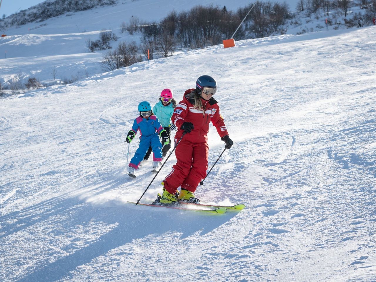 Ski school group lessons for children in Gstaad