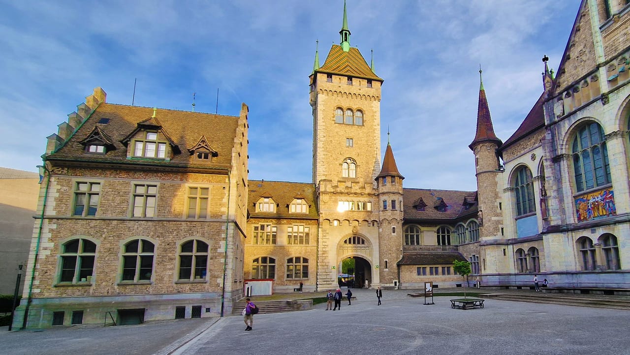 Zurich city tour in an open panorama bus