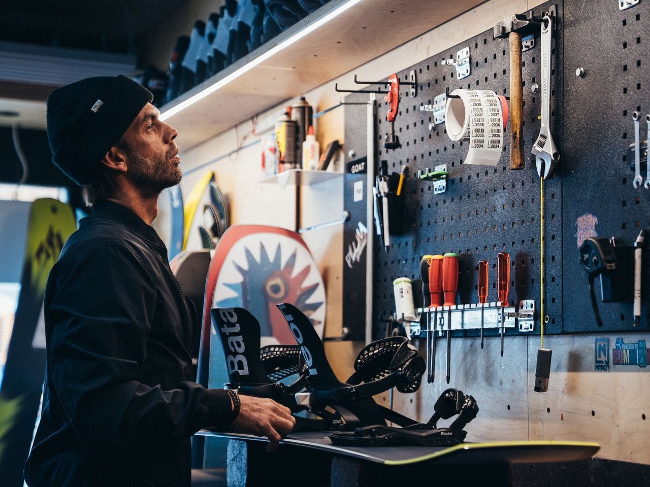 Rent a snowboard for adults in Verbier