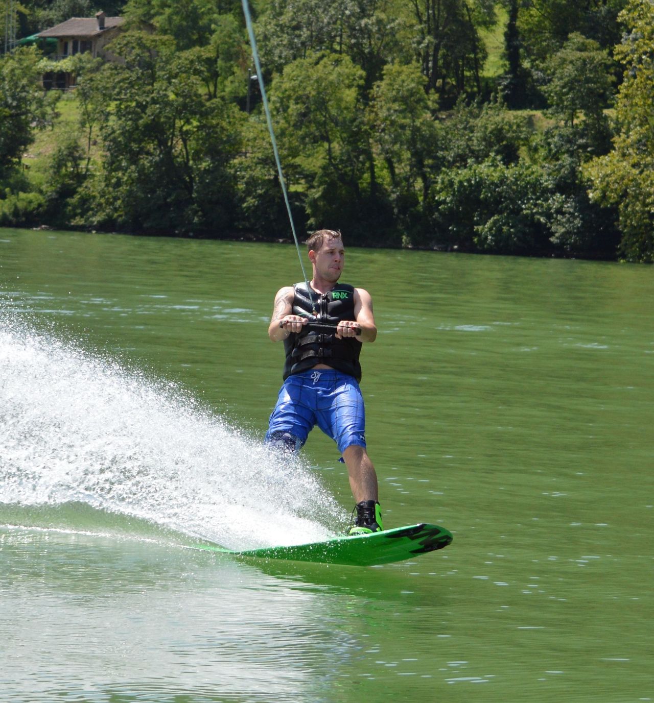 Öffentliches Wakeboarden auf dem Untersee (Bodensee)  