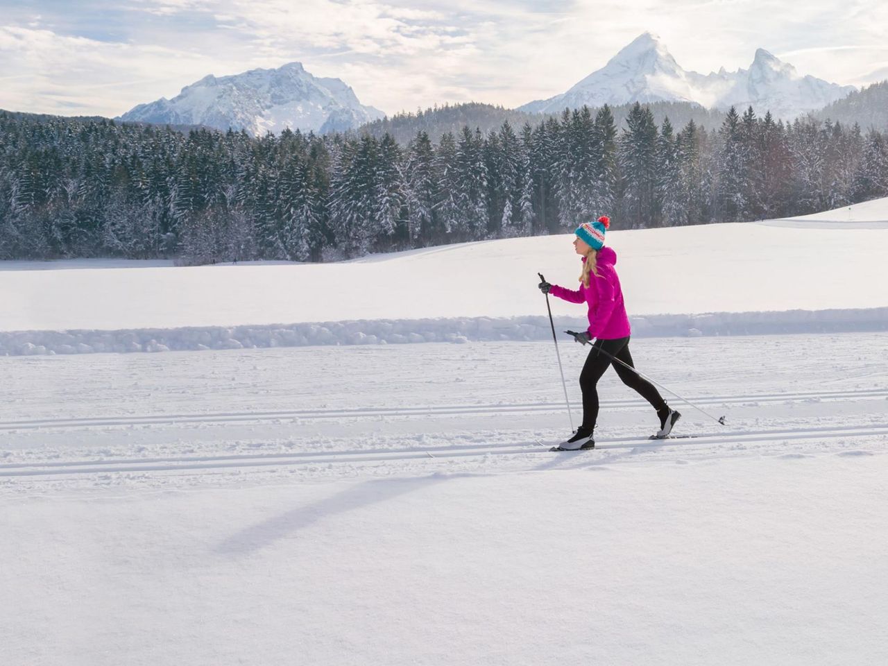 Private cross-country skiing lessons for all levels in Arosa