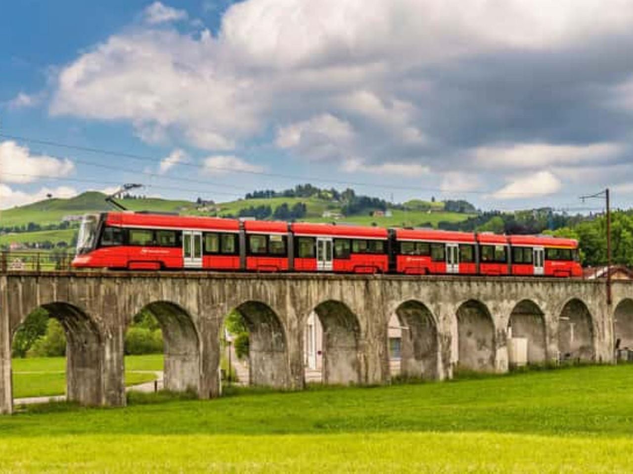 Ab Zürich: Mit dem Zug nach St. Gallen und Appenzell: Kultur, Käse und Bier