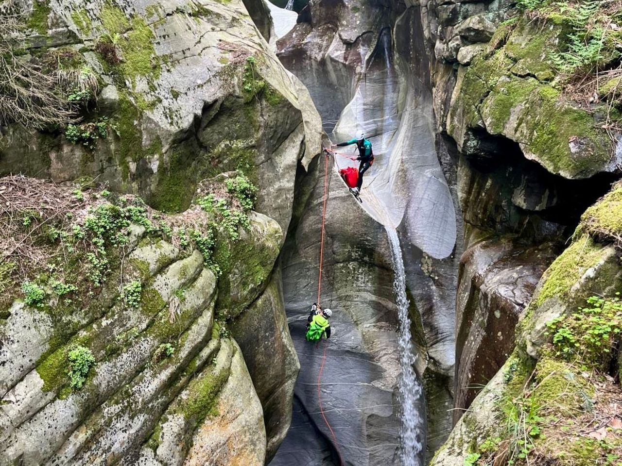 Canyoning für Einsteiger oder Action-Fans im Boggera Canyon Ruschèda