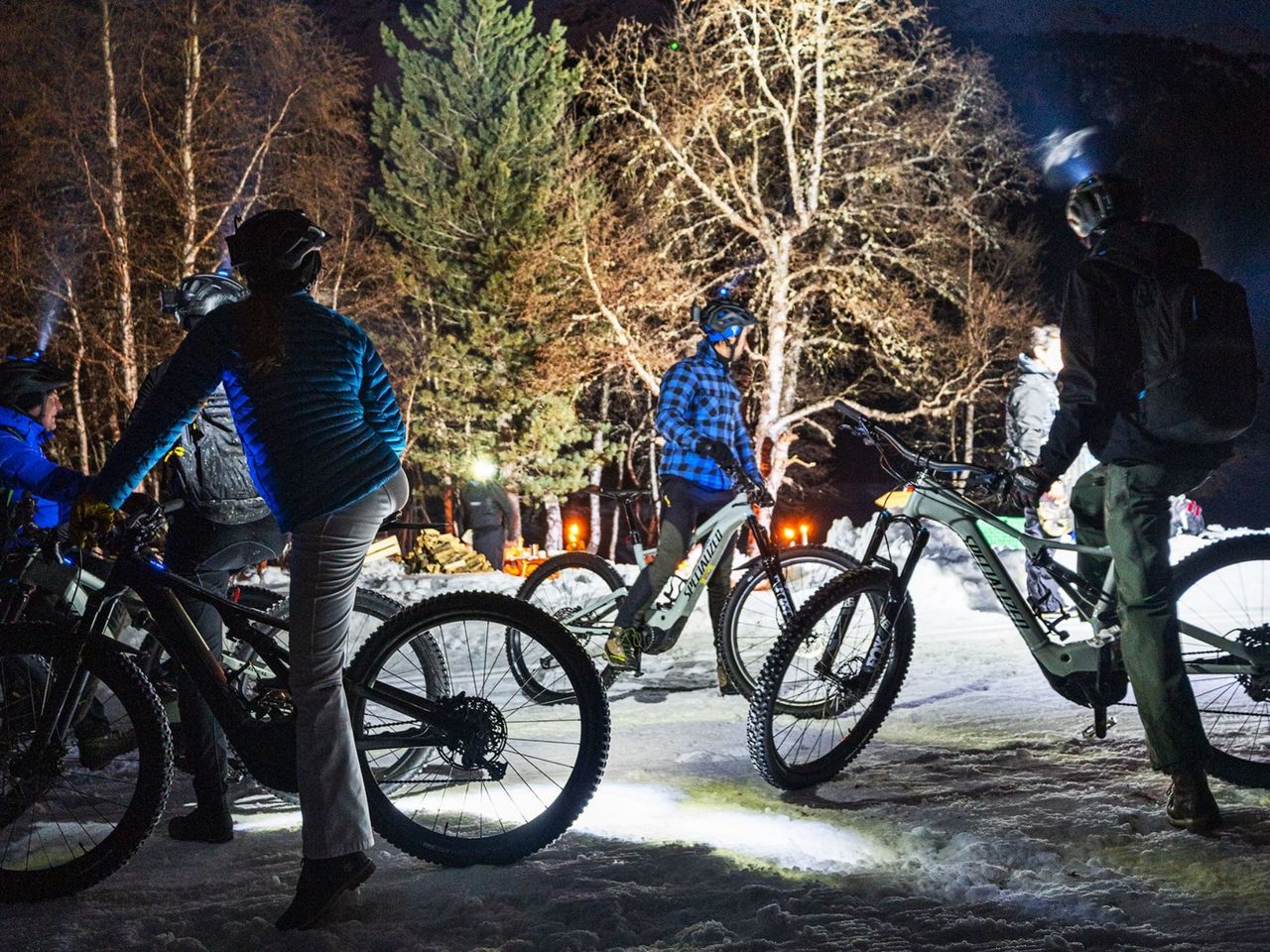 Biketour bei Vollmond im Schnee mit Abendessen ab St. Moritz
