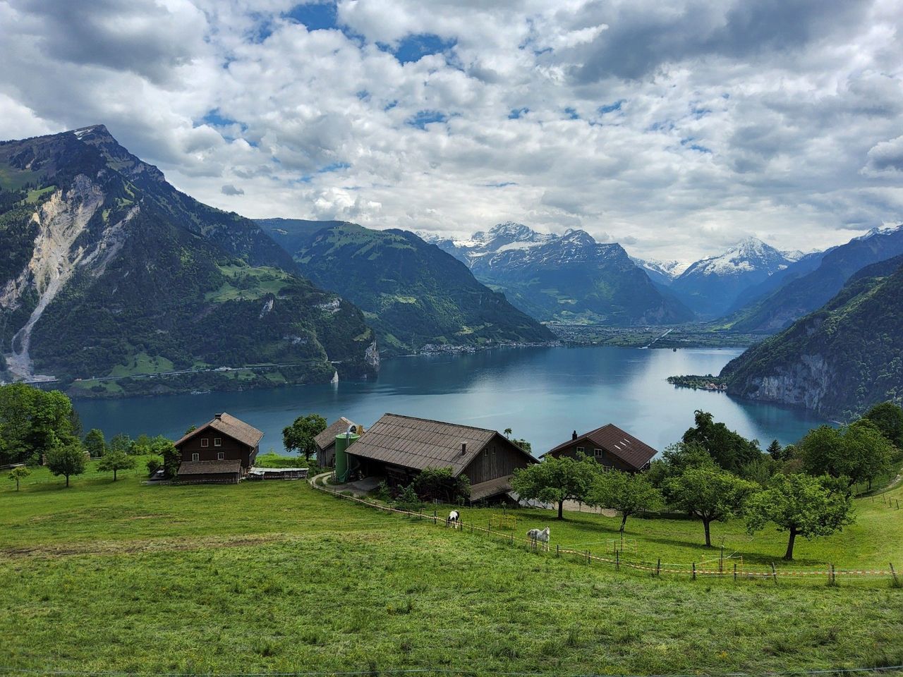 Geführte Wanderung zu versteckten Juwelen in den Alpen