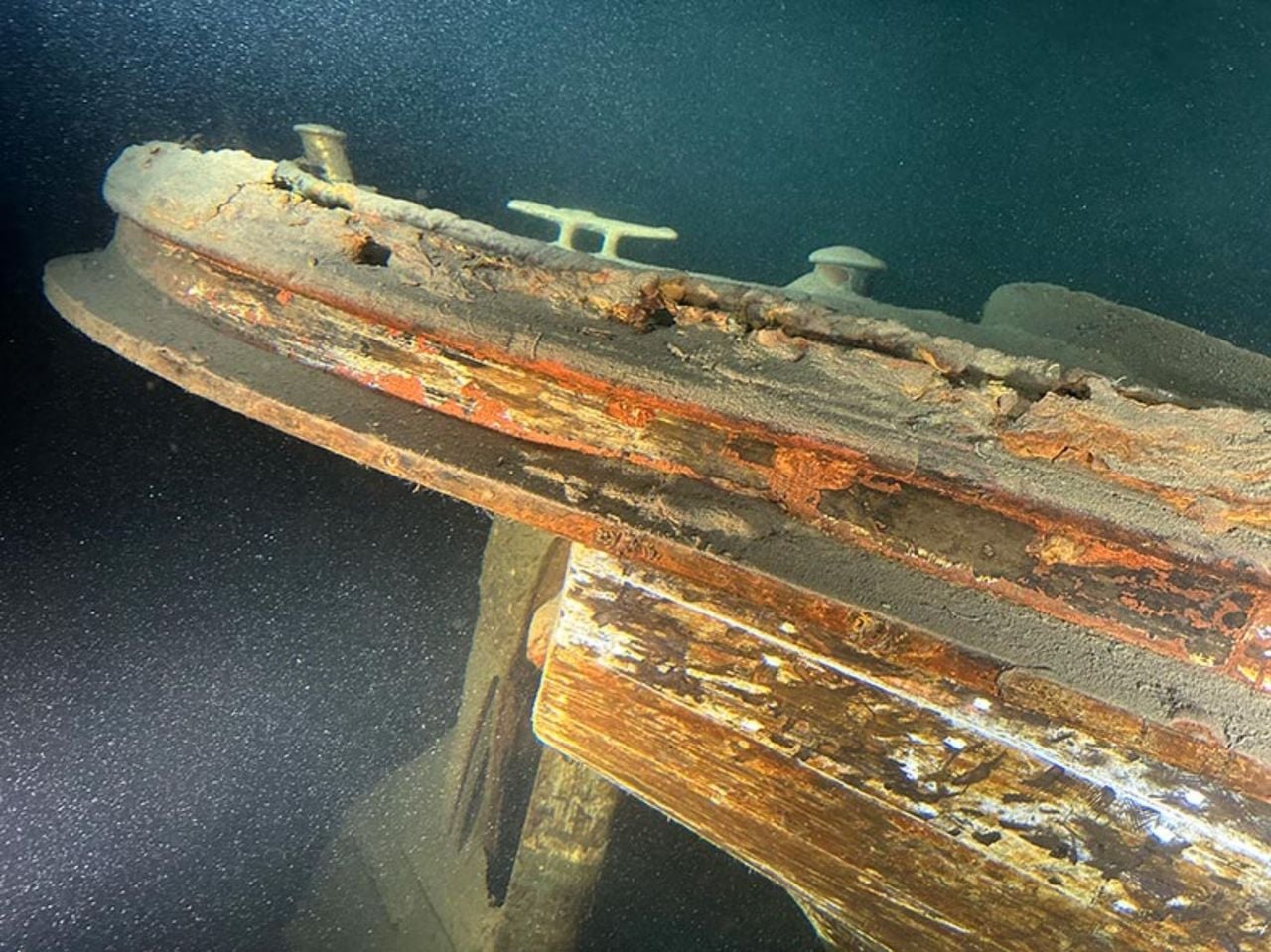 Private U-Boot Tauchfahrt zum Wrack Bürgenstock