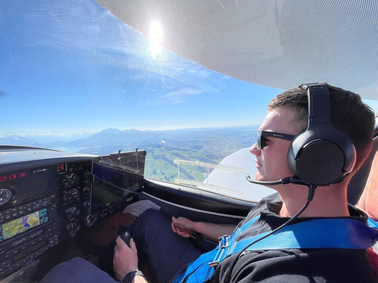 "Alpine Odyssey" 150 min Rundflug ab Hausen am Albis