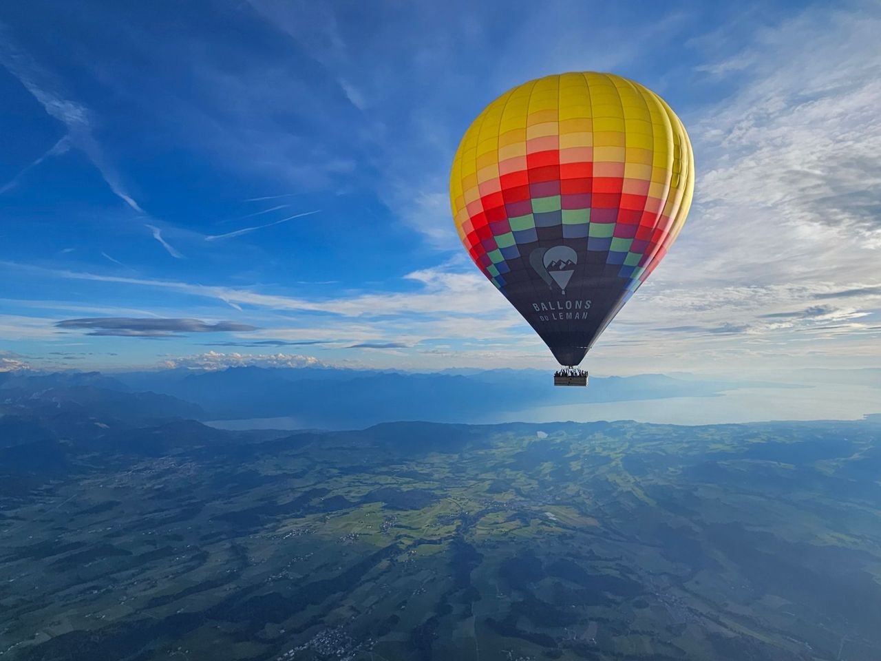 Ballonfahrt in grosser Höhe: Lausanne Region