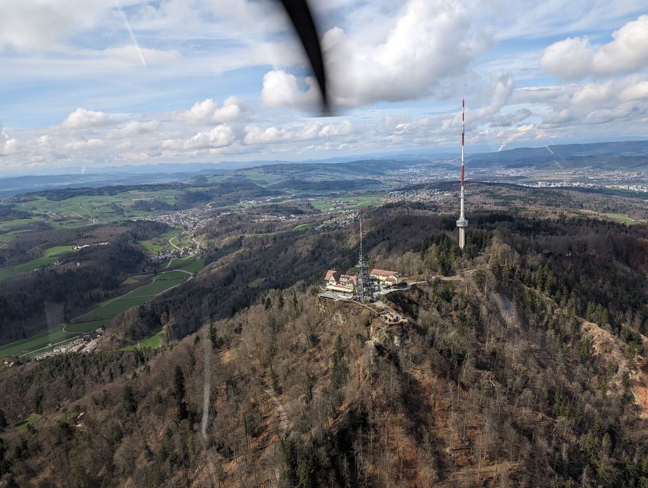 “Zürich von oben” privater Helikopter Rundflug ab Buttwil