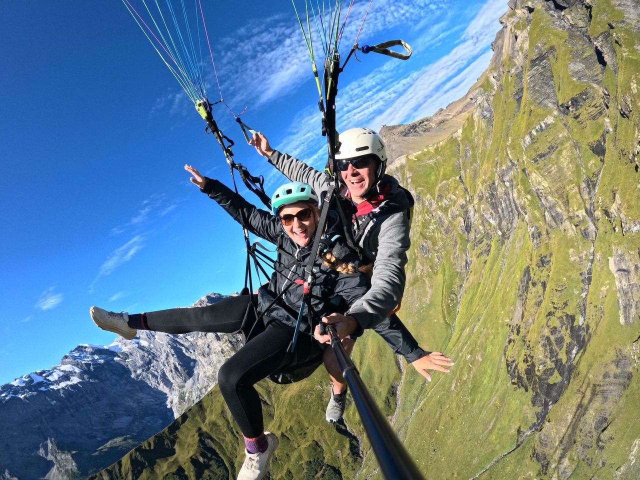 Emmetten Gleitschirmfliegen Vierwaldstättersee ab Stans