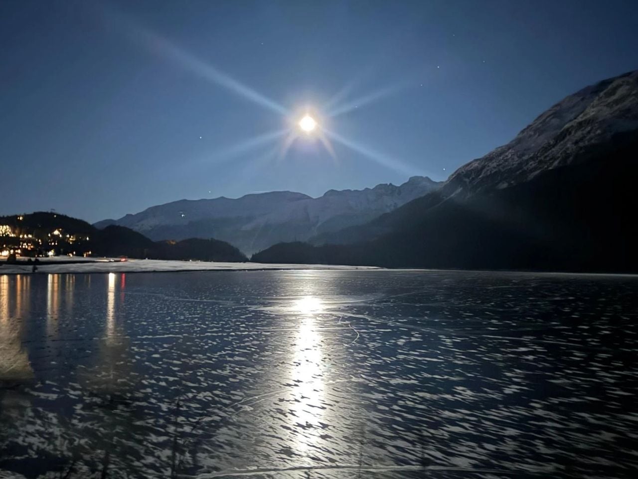 Biketour bei Vollmond im Schnee mit Abendessen ab St. Moritz