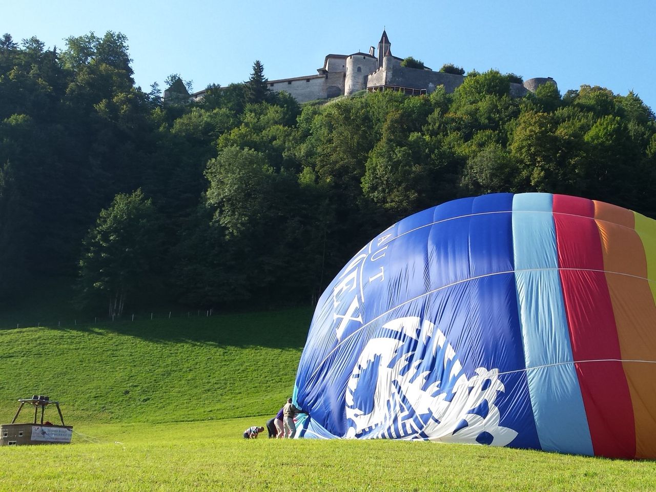 Ballon Abendflug über das Schweizer Mittelland ab Fribourg