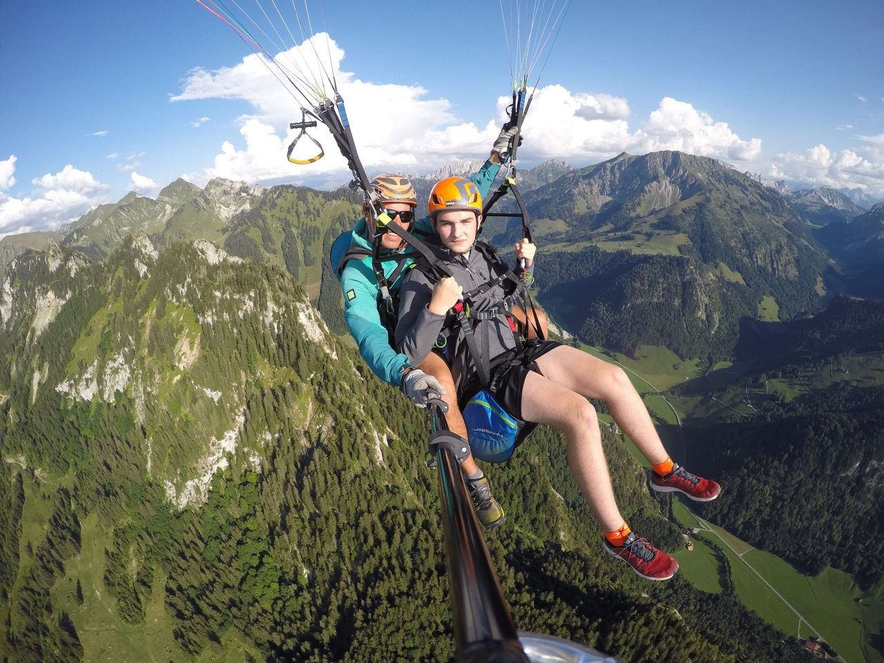 "Der Klassiker Plus" Premium Gleitschirmflug in Gruyère