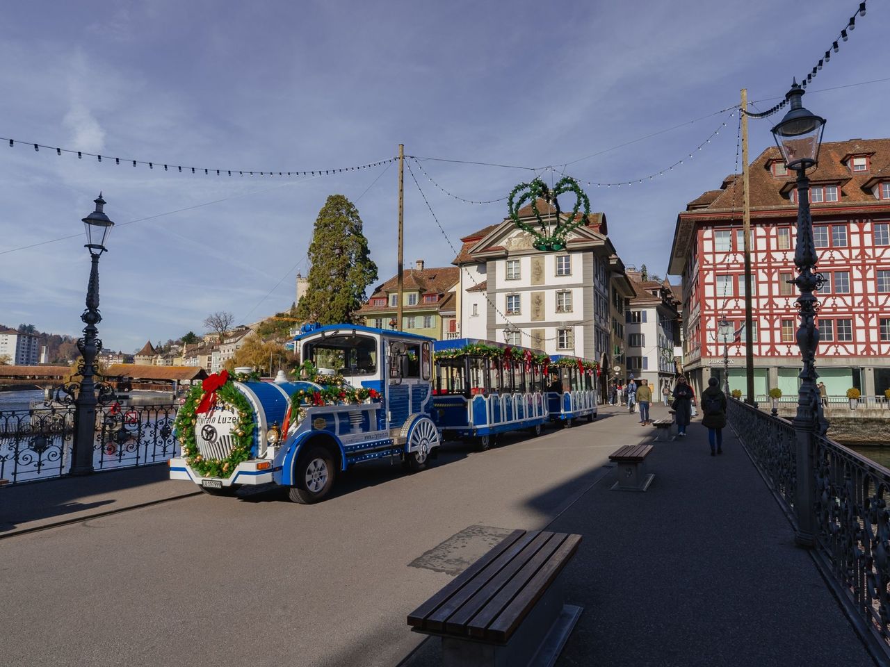 Christmas Train Lucerne - a festive city tour through Lucerne