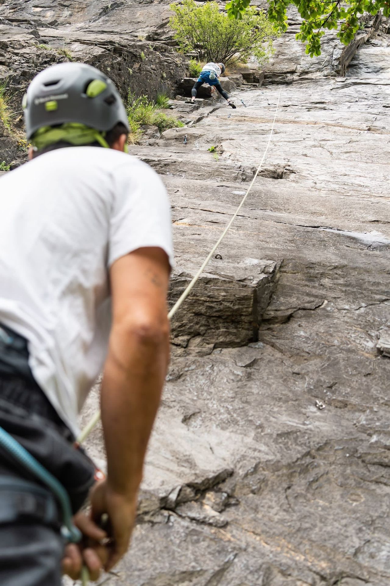 Kletterkurs für Einsteiger im Klettergarten im Churer Rheintal