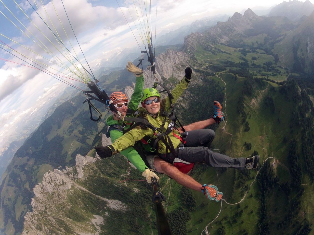 "Der Klassiker Plus" Premium Gleitschirmflug in Gruyère