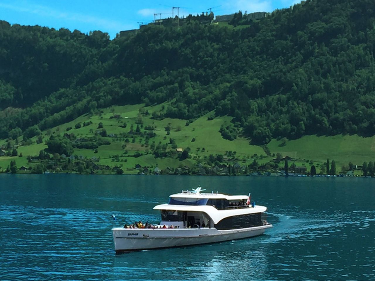 From Zurich: Bus tour to Lucerne with Sapphire Yacht Cruise