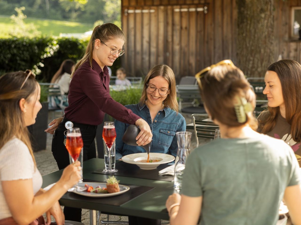 Kulinarischer Stadtbummel durch St. Gallen am Abend selbstgeführt