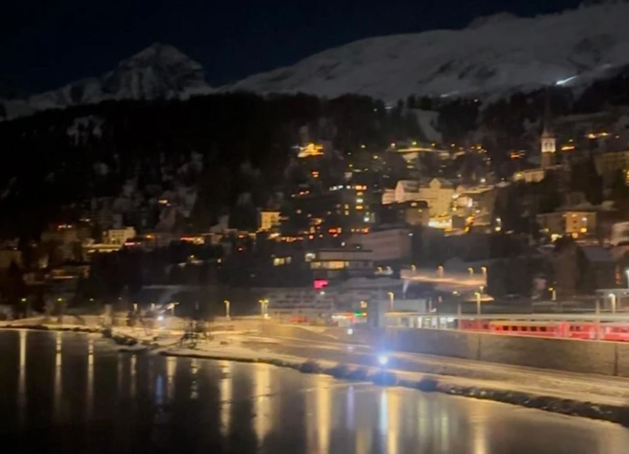 Biketour bei Vollmond im Schnee mit Abendessen ab St. Moritz