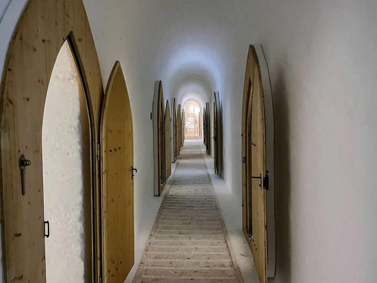 Overnight stay in the Romance Igloo in Davos