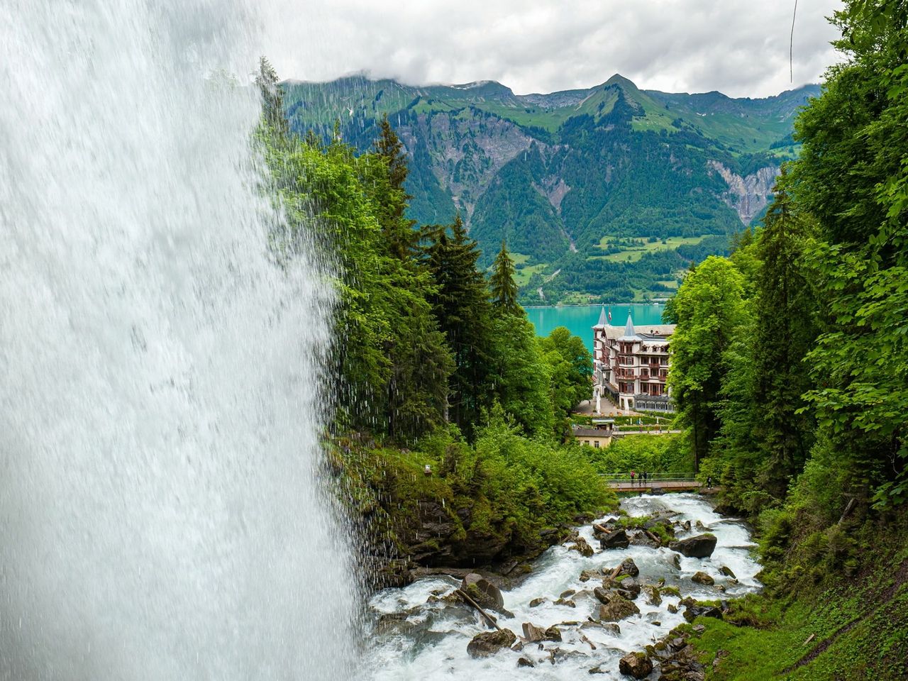 Kulinarische Sightseeing Tour Interlaken mit dem Bus