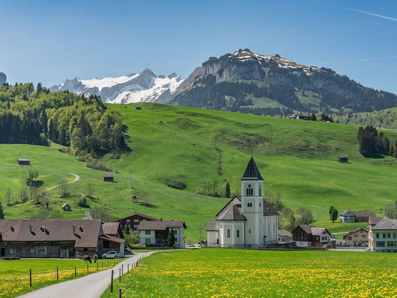 From St. Gallen: Private trip to Appenzell and the Aescher
