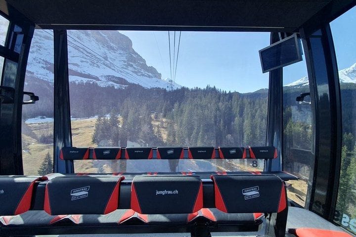 Da Lucerna: tour privato di un giorno allo Jungfraujoch