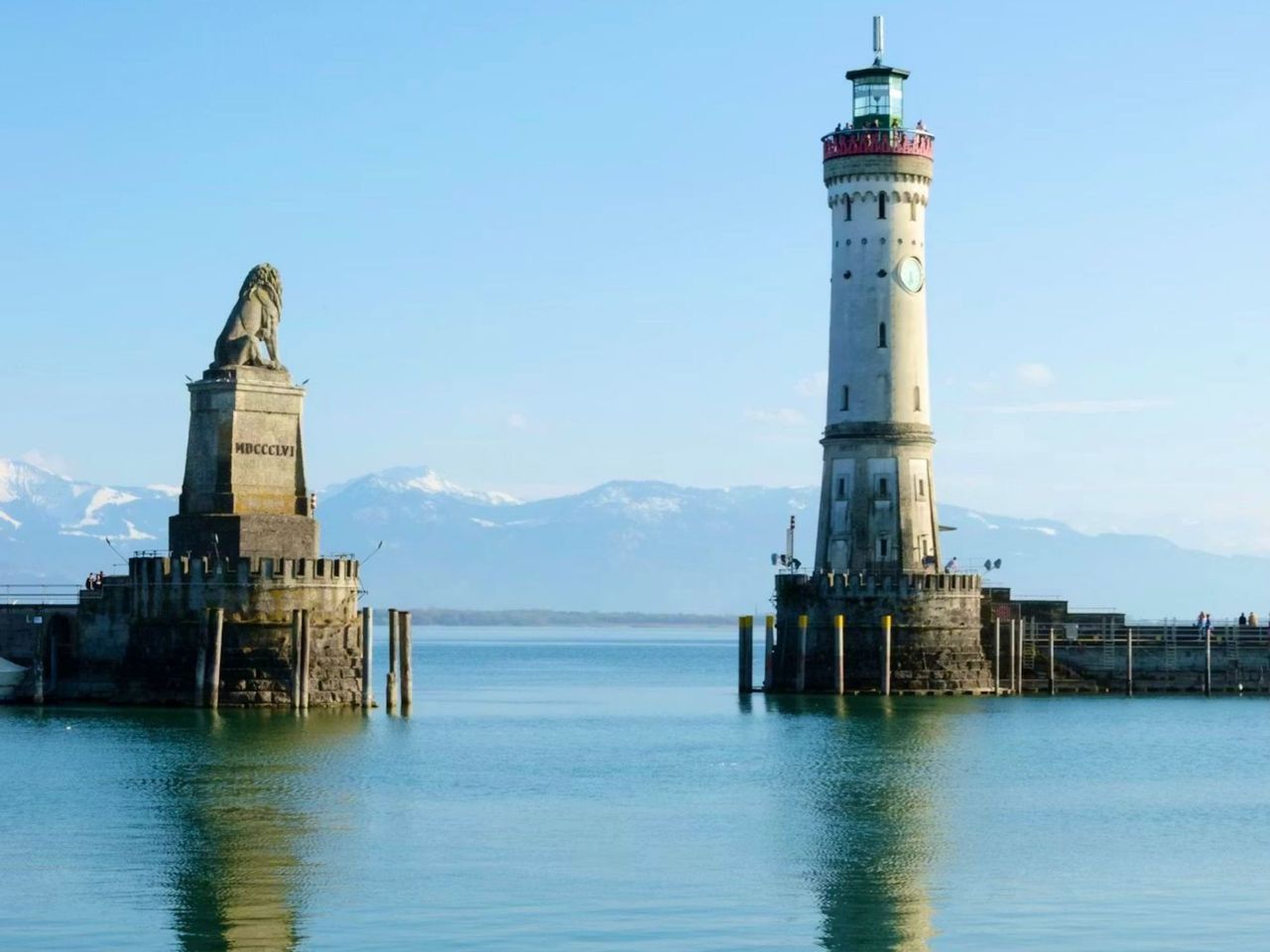From Lucerne: Private day trip to four countries