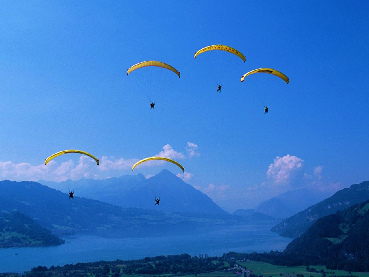 Ab Zürich: Tagesausflug nach Interlaken inkl. Gleitschirmfliegen  